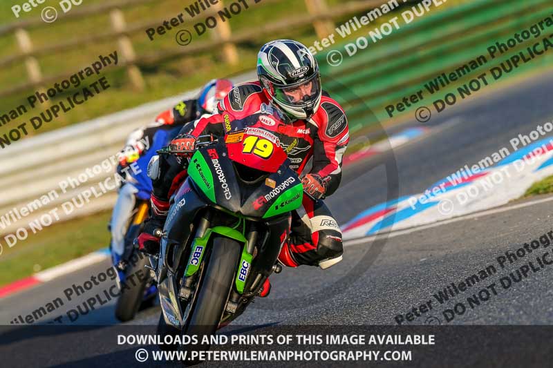 PJ Motorsport Photography 2018;enduro digital images;event digital images;eventdigitalimages;mallory park;mallory park photographs;mallory park trackday;mallory park trackday photographs;no limits trackdays;peter wileman photography;racing digital images;trackday digital images;trackday photos